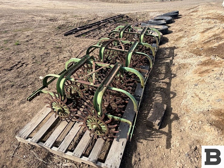 john-deere-10-image-2