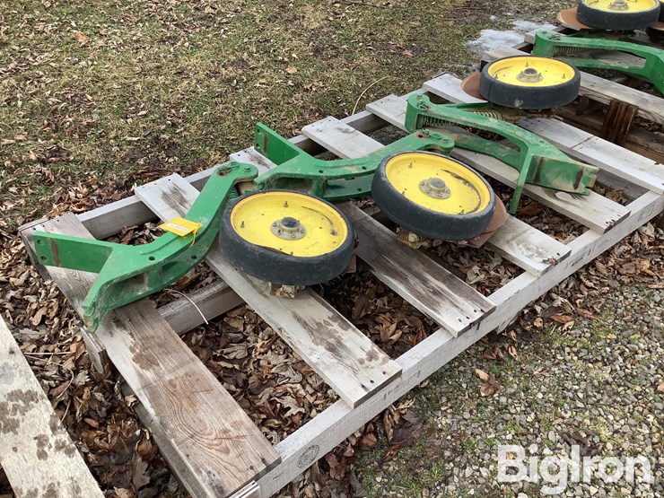 john-deere-1775-image-3