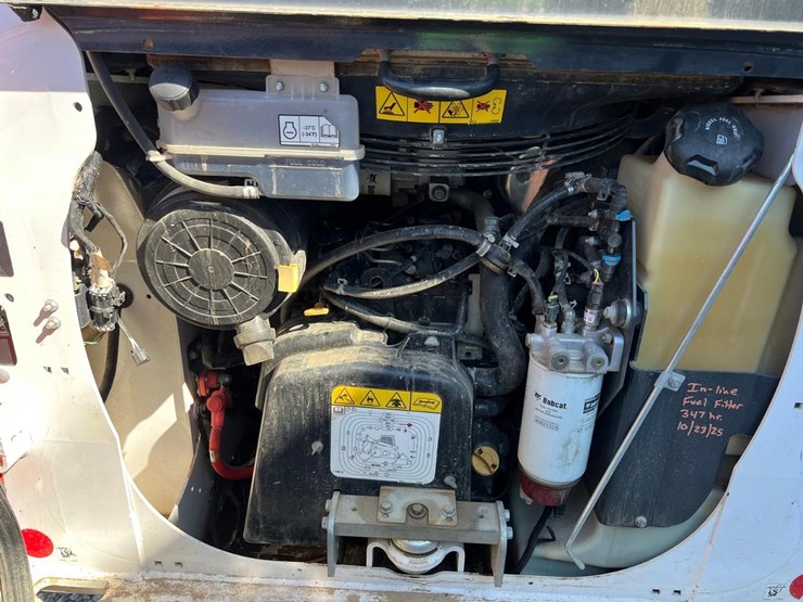 2022-bobcat-t64-image-14