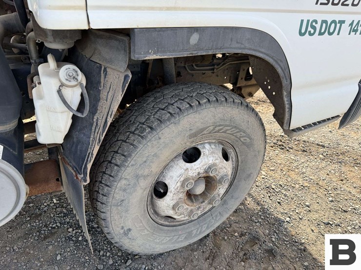 1999-isuzu-npr-image-30