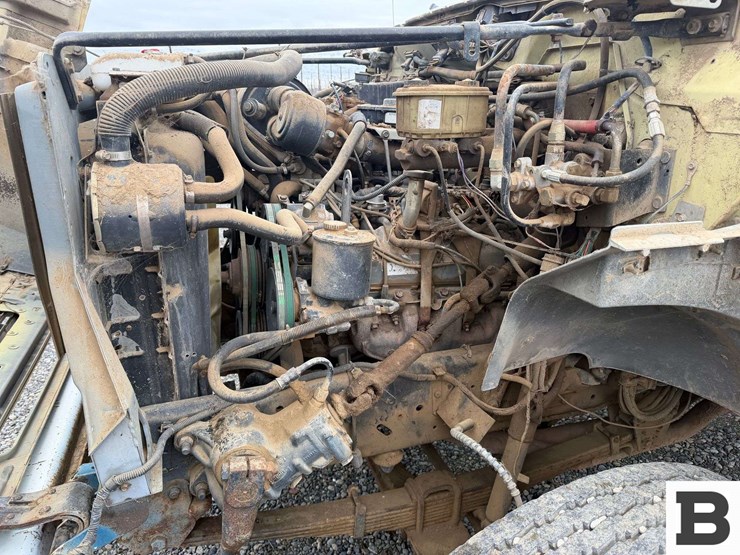 1992-ford-f700-image-33