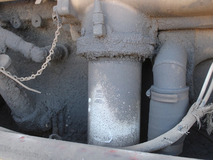 1980-versatile-875-image-75