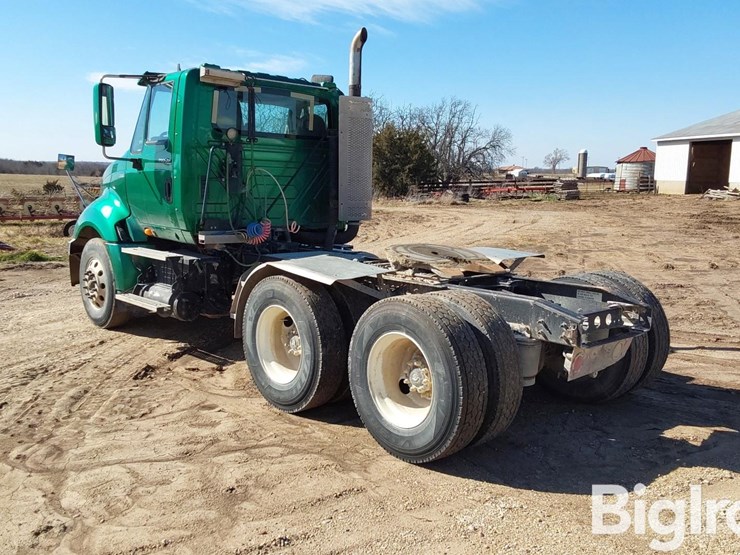 2011-international-prostar-image-7