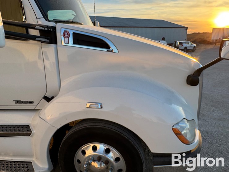2021-kenworth-t680-image-20