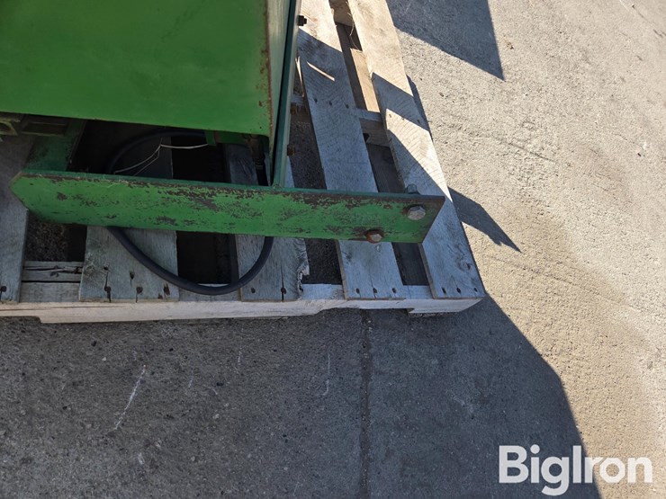 john-deere-26-image-9