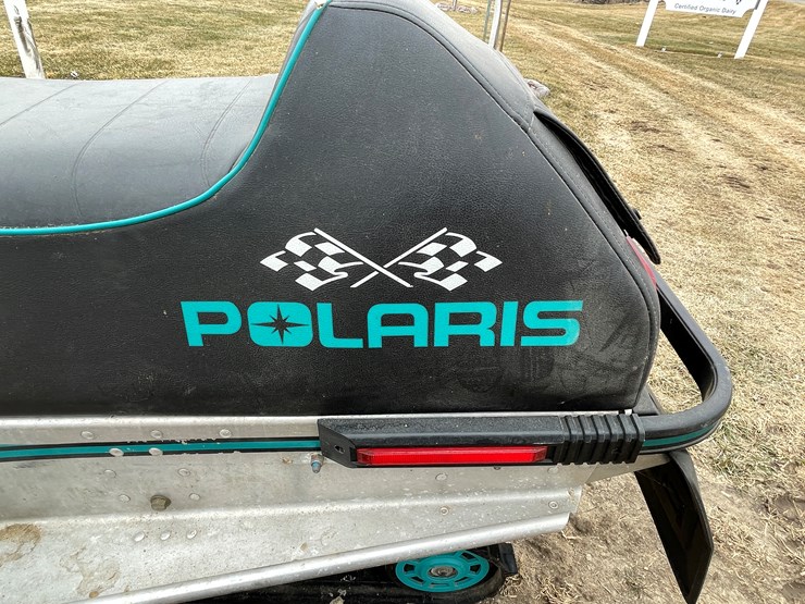 #3444-•-1998-polaris-indy-trail-snowmobile-for-parts-(no-registration-card)-image-9