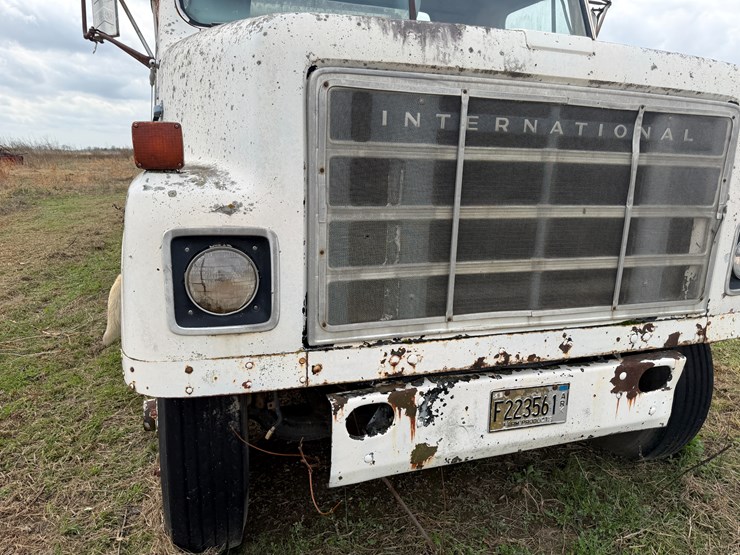 #41247-•-inop-1978-international-f-2275-daycab-truck-image-31