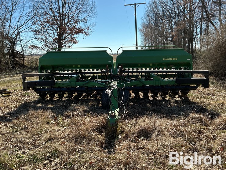 john-deere-1560-image-2