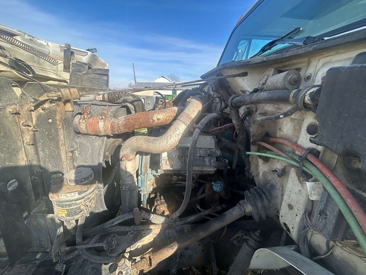 1999-international-4700-image-17