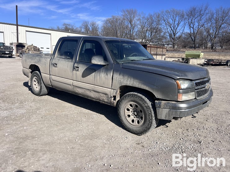 2006-chevrolet-k1500-image-3