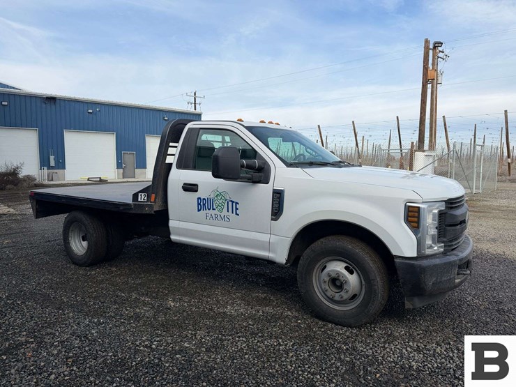 2019-ford-f350-image-10