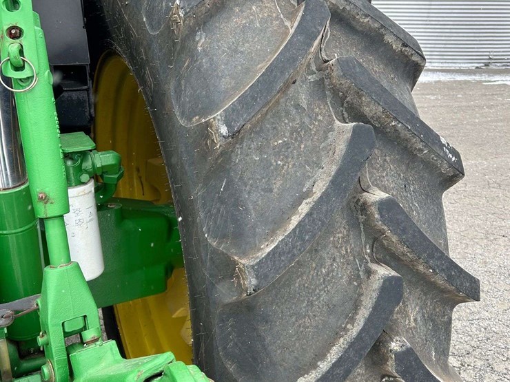 2000-john-deere-7810-image-22