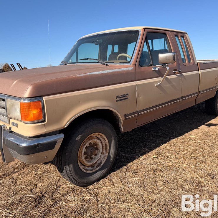 1988 FORD F250 XLT LARIAT