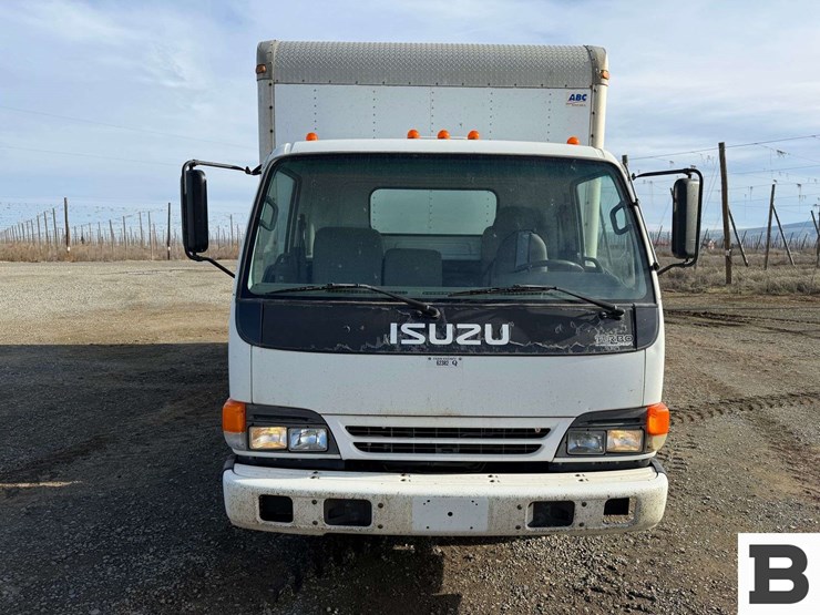 2005-isuzu-npr-image-8