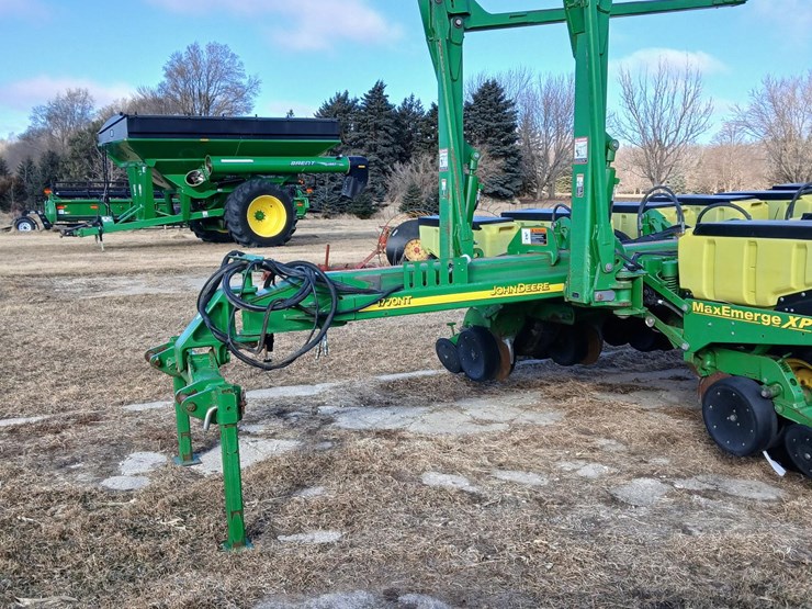 2005-john-deere-1770-image-10