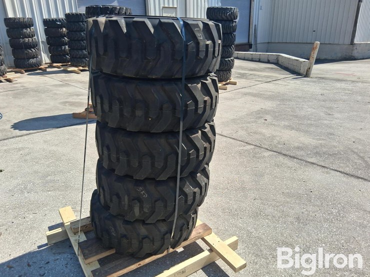 extremelift-10-16.5-tires-&-rims-image-4