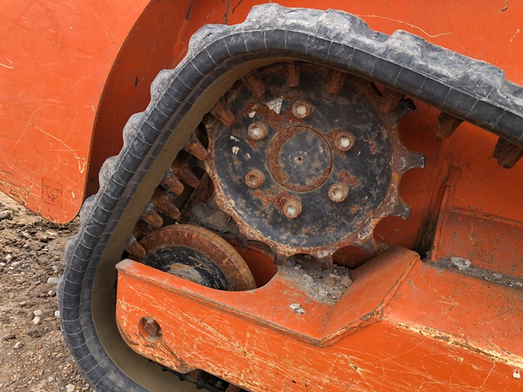 2019-gehl-rt105-image-8