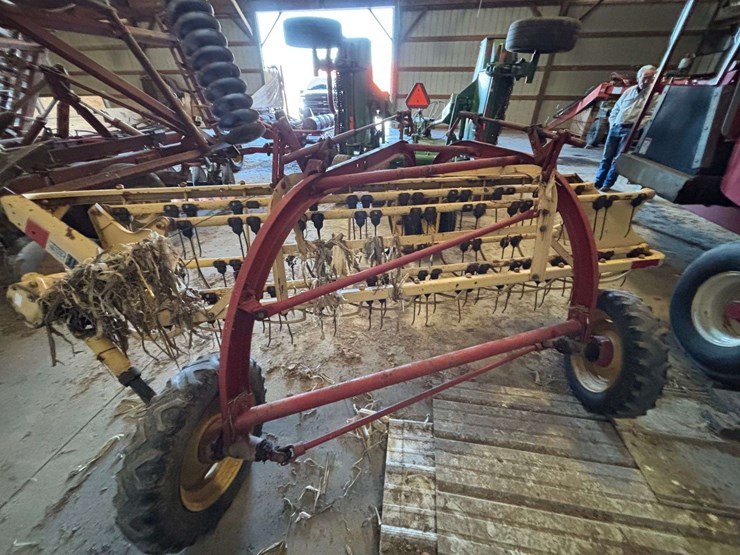 new-holland-256-image-5