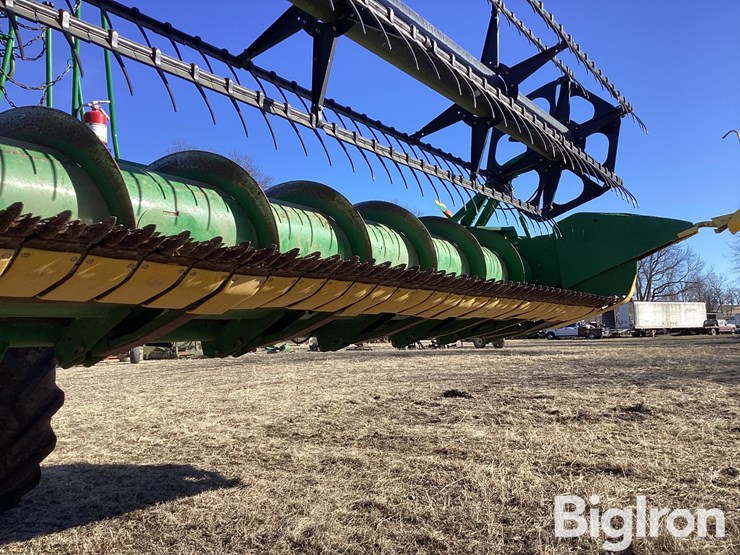 2010-john-deere-635f-image-12