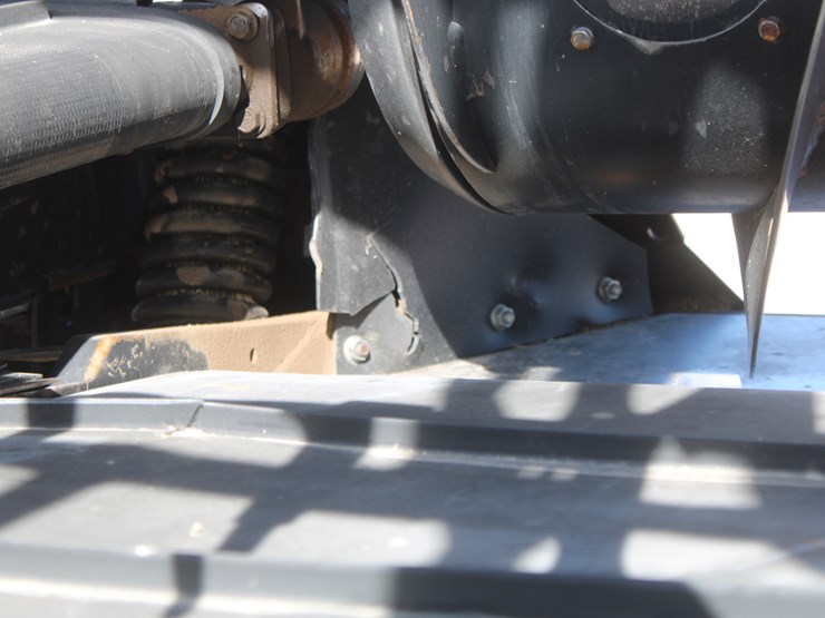 2011-case-ih-2162-image-21