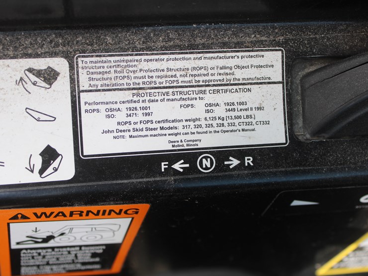 john-deere-325-image-59