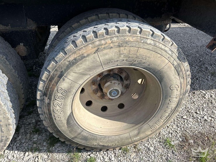 2011-troxell-vacuum-image-19