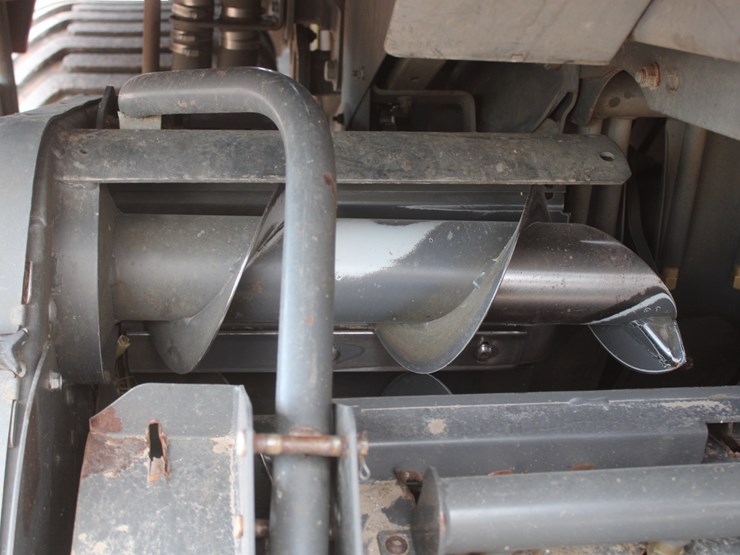 massey-ferguson-2270xd-image-40