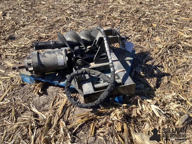 caterpillar-post-hole-auger-attachment-image-1