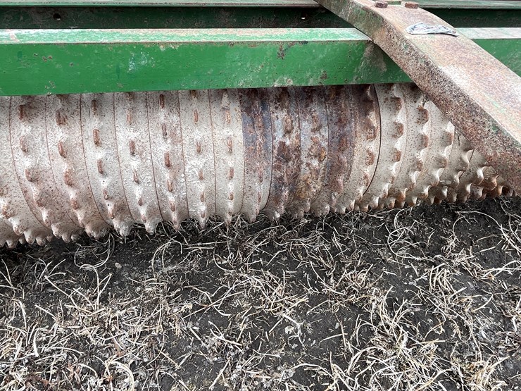 #3438-•-brillion-sure-stand-seeder-image-11