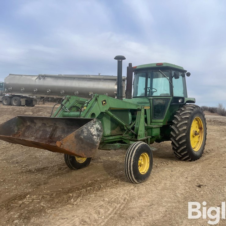 1974 JOHN DEERE 4430
