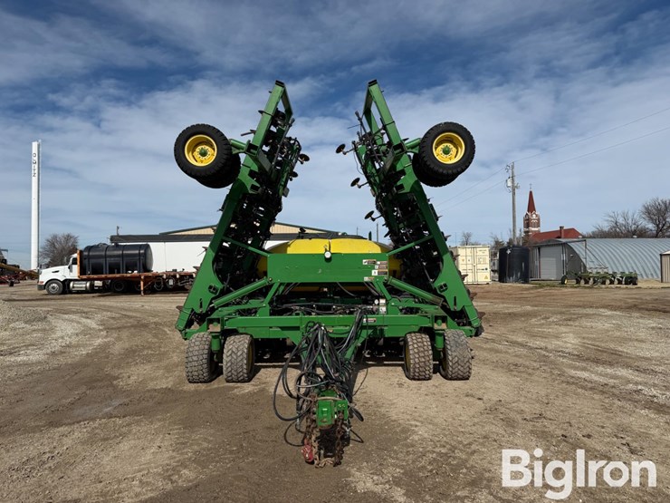 2005-john-deere-1890-ccs-image-2