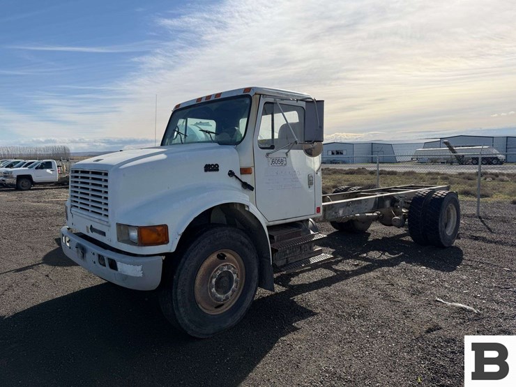 1995-international-4900-image-1