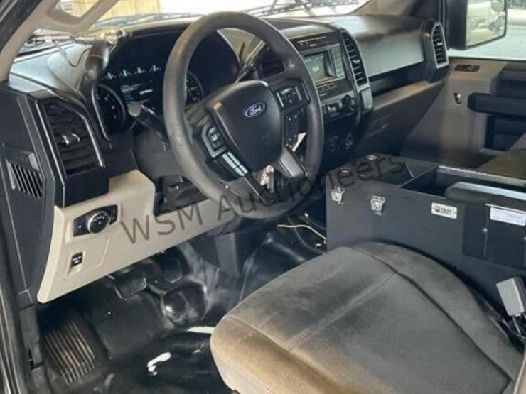 2020-ford-f150-image-23