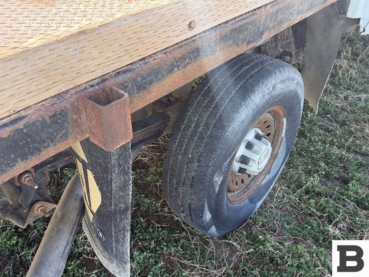 2005-chevrolet-silverado-2500-image-18