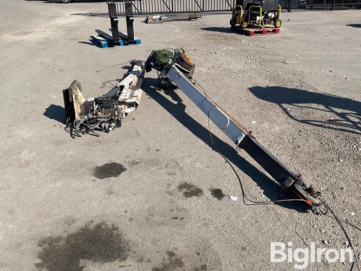 massey-ferguson-730-image-6