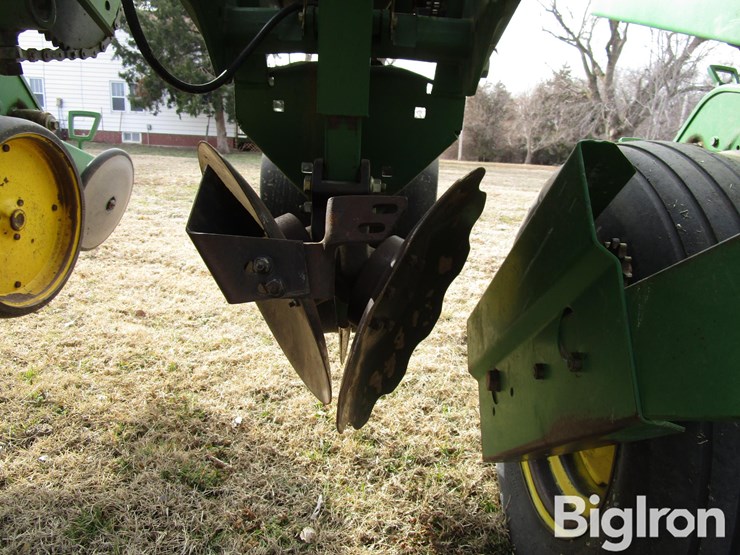 john-deere-7200-image-18