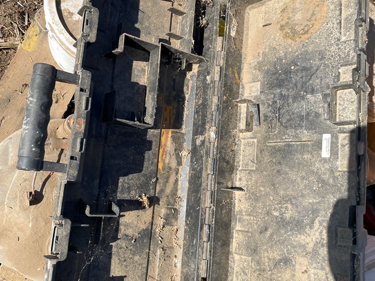 #7411-•-dewalt-battery-powered-tools-(bloomer,-wi)-image-4