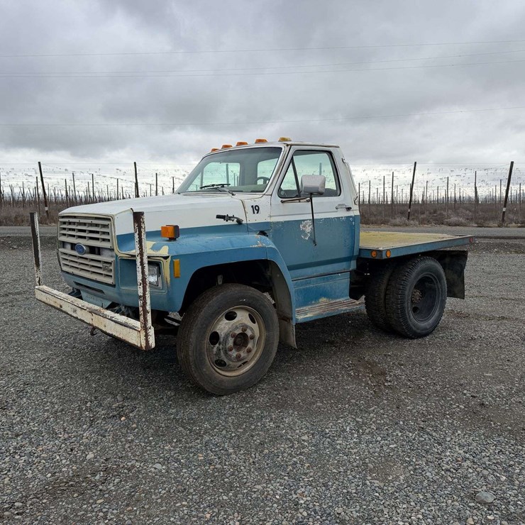 1986 FORD F700