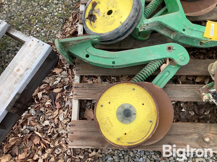 john-deere-1775-image-13