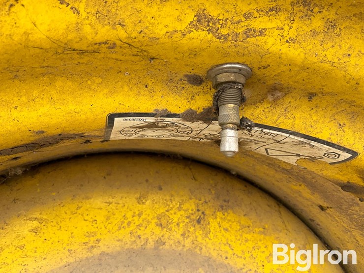 john-deere-10-image-18