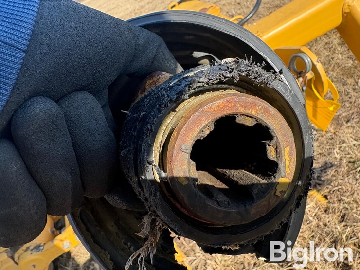 2007-vermeer-7040-image-12