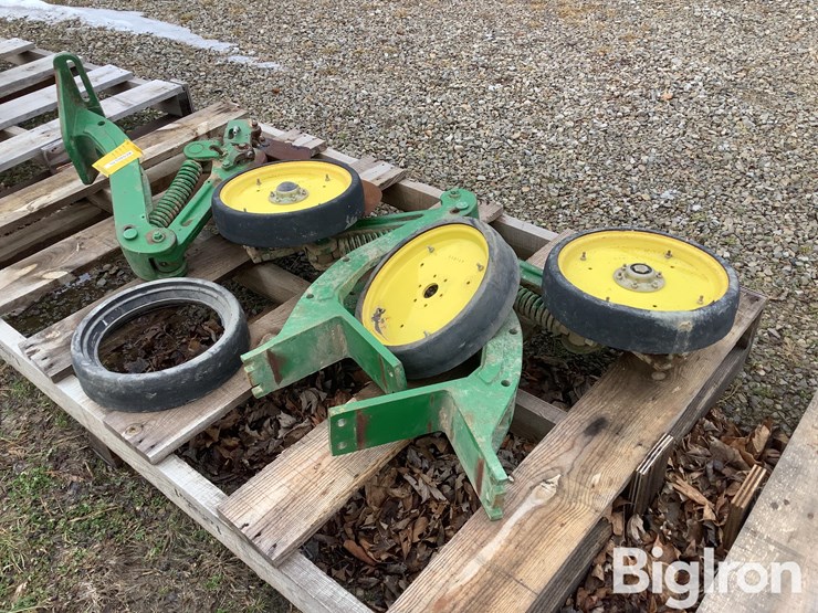 john-deere-1775-image-5