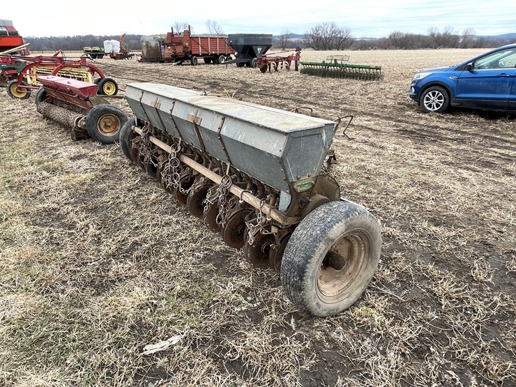 john-deere-10-image-5