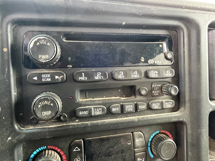 2003-gmc-yukon-xl-image-35