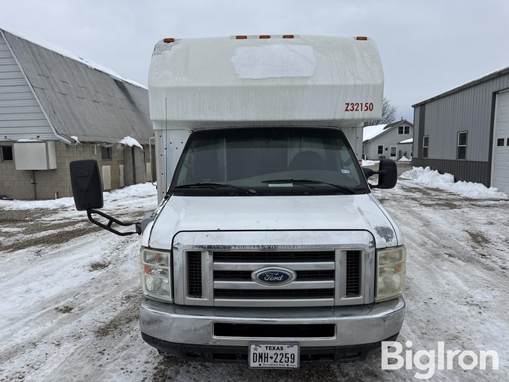 2008-ford-e350-image-2