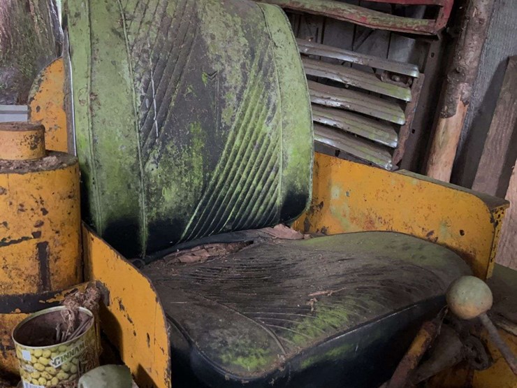 caterpillar-fifteen-image-24