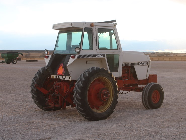 #1012-•-case-2390-tractor-image-6