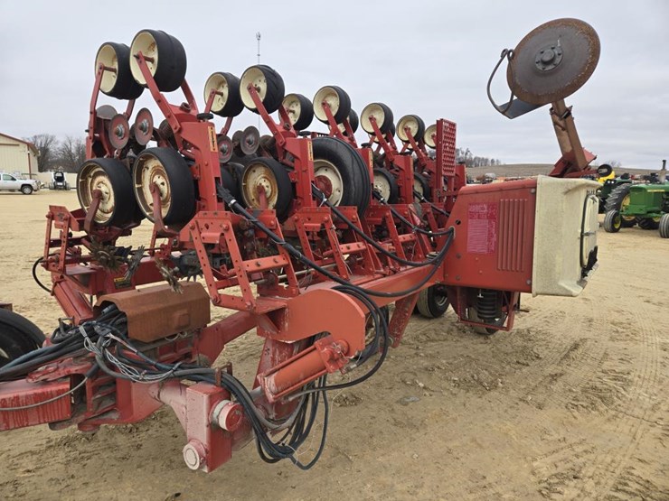 international-800-image-8