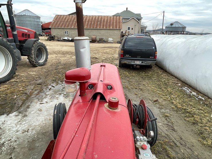 #3206-•-farmall-h-tractor-image-40