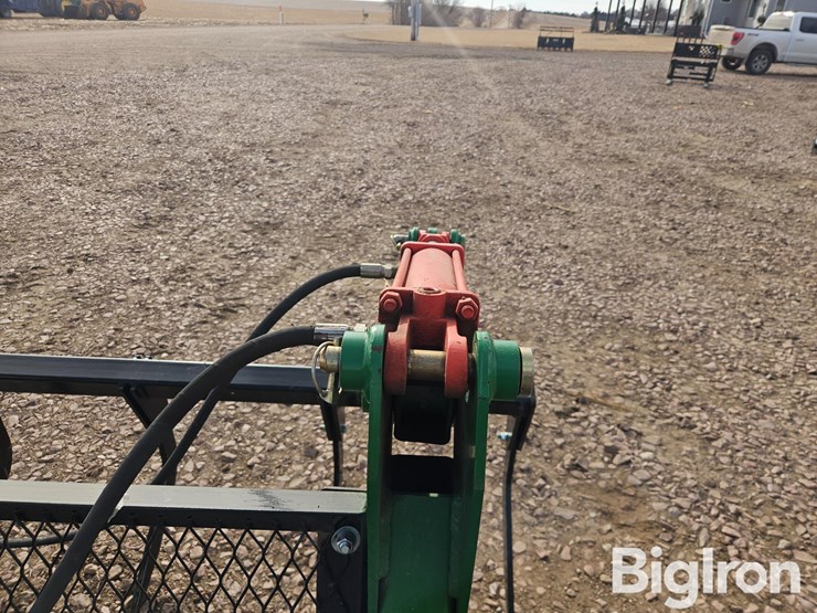 2023-john-deere-740-image-13